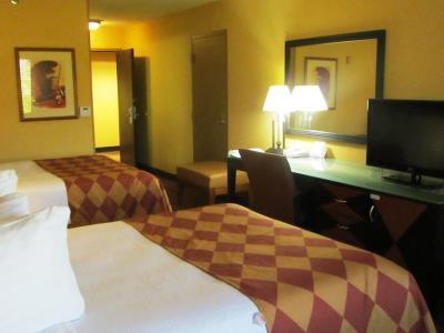 Intercontinental Airport By Ihg 3*