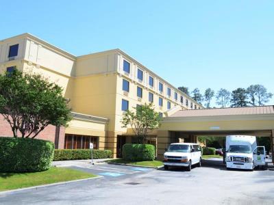 Intercontinental Airport By Ihg Hotel 3*